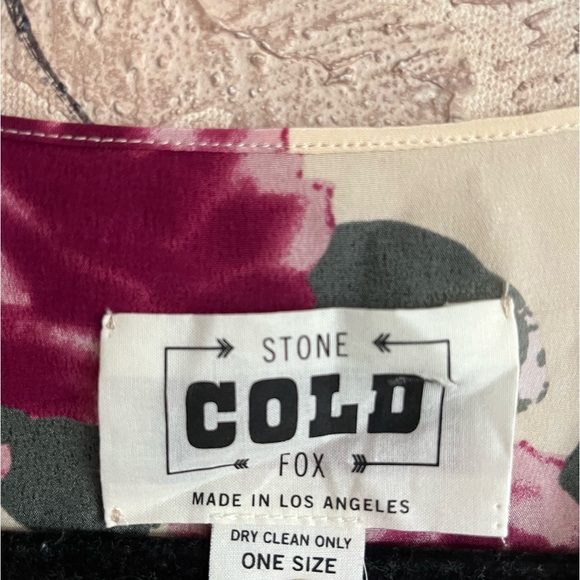 Stone Cold Fox SILK Floral Fox Robe Rose - Picture 7 of 13